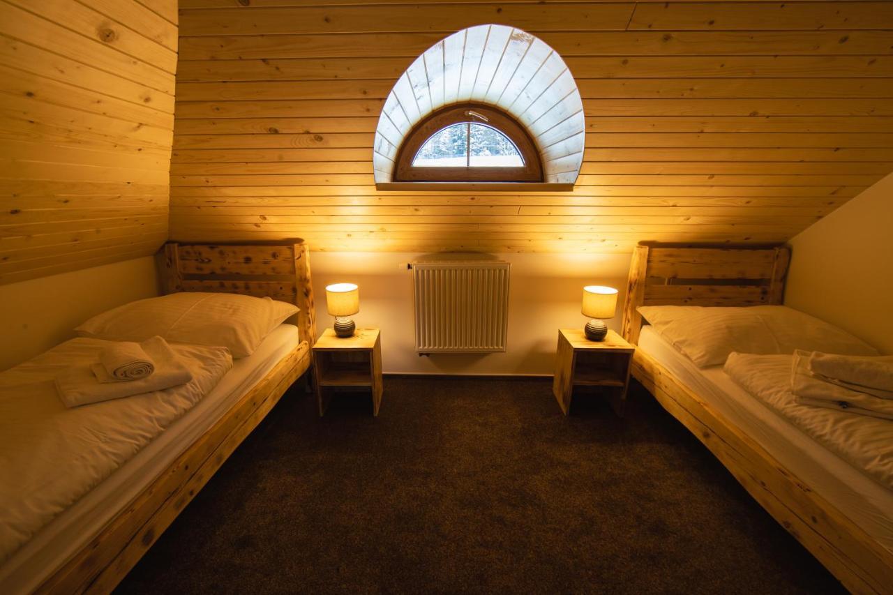 Bezrucova Skola Hotel Staré Hamry Kültér fotó