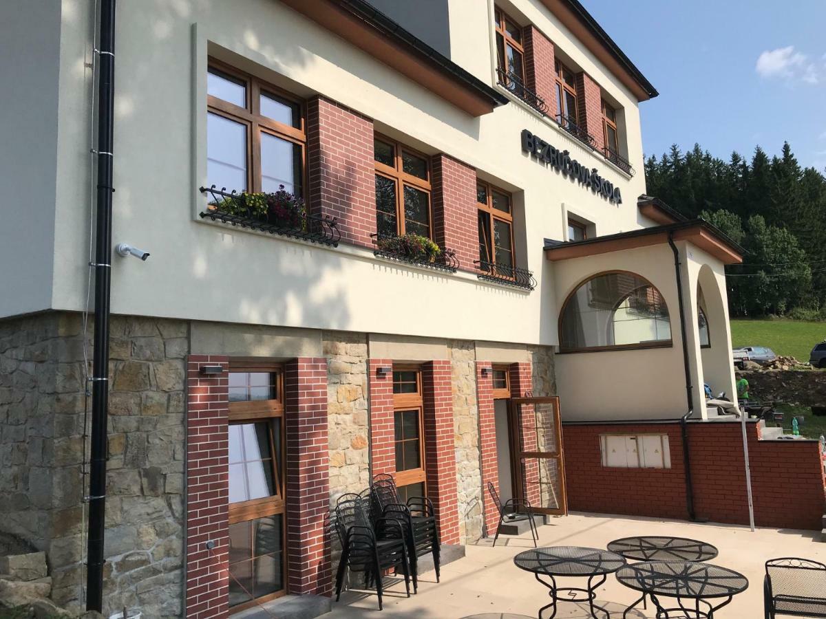 Bezrucova Skola Hotel Staré Hamry Kültér fotó
