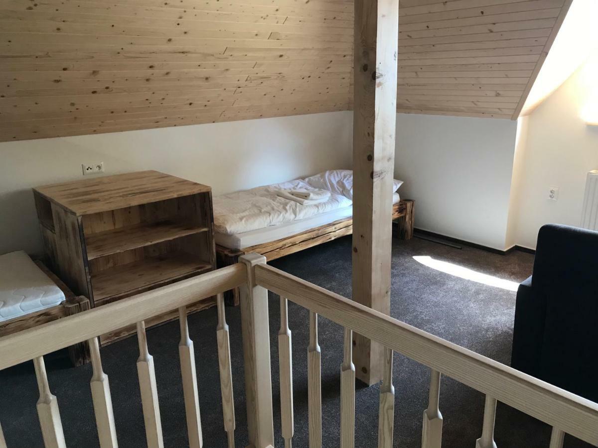 Bezrucova Skola Hotel Staré Hamry Kültér fotó