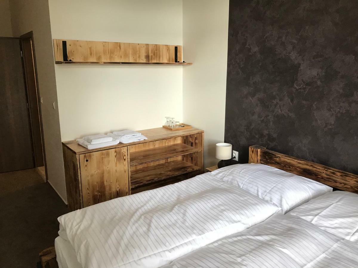 Bezrucova Skola Hotel Staré Hamry Kültér fotó