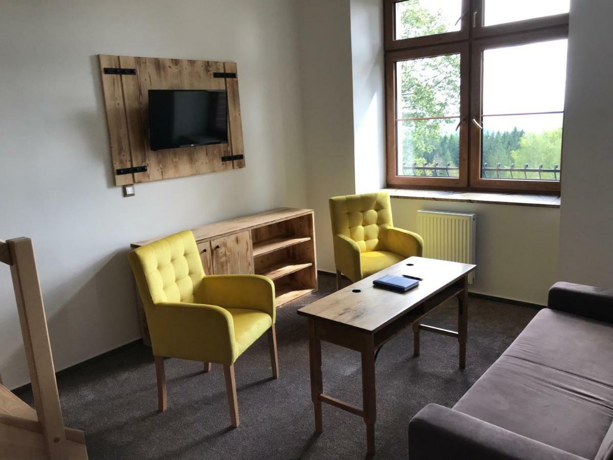 Bezrucova Skola Hotel Staré Hamry Kültér fotó